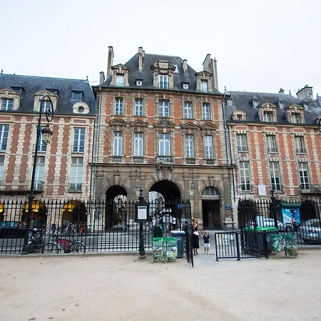 Flatnco Loft Lemarais/ Bastille Lägenhet