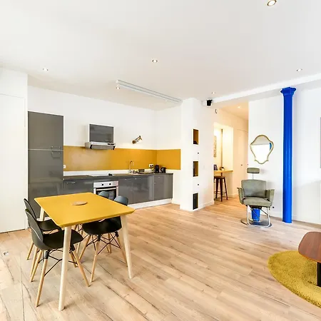 Daire Flatnco Loft Lemarais/ Bastille *